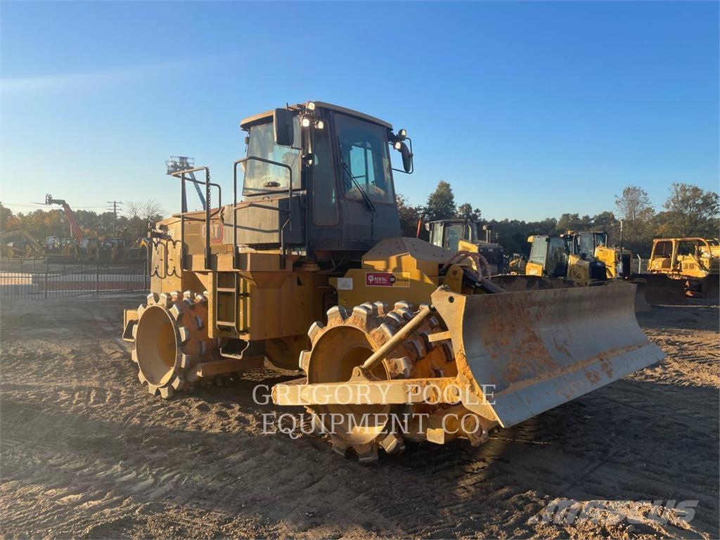 CAT 815-11 Compactadores para terra