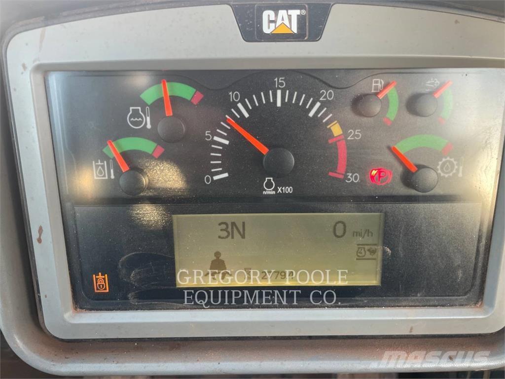 CAT 815-11 Compactadores para terra