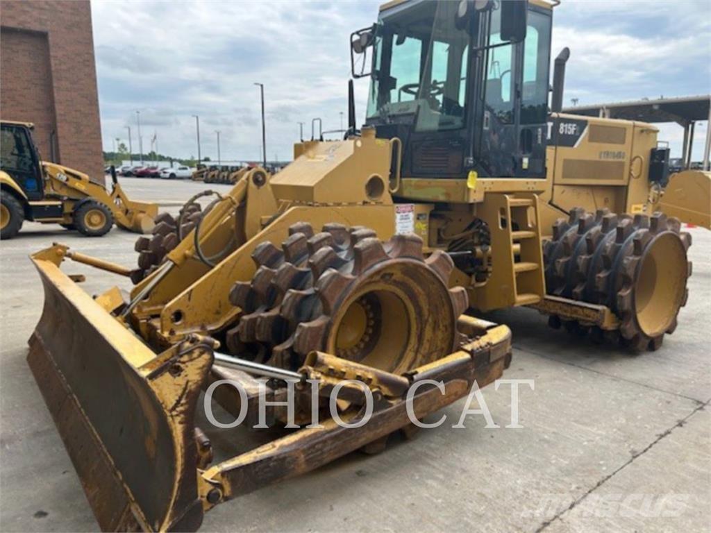CAT 815F2 Dozers Tratores rodas