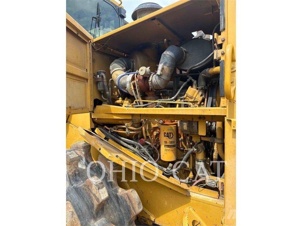 CAT 815F2 Compactadores para terra
