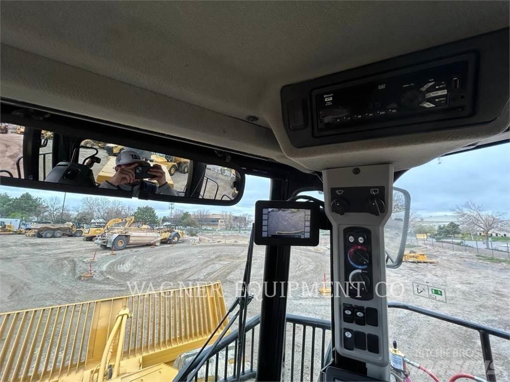 CAT 836K Carregadeiras de rodas