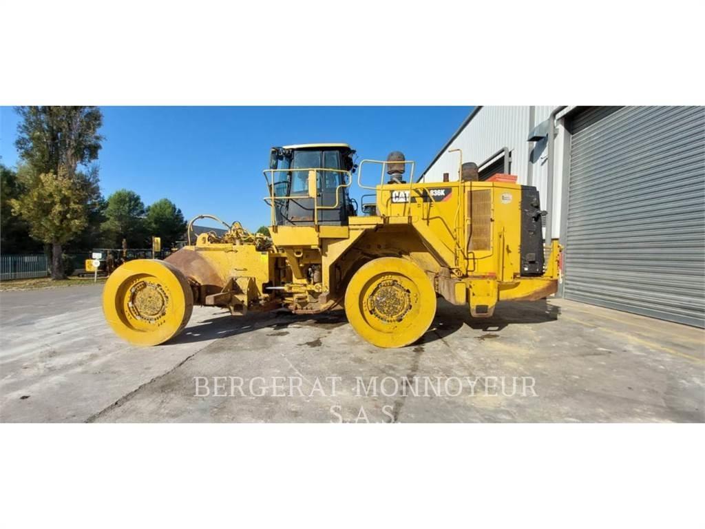 CAT 836K Dozers Tratores rodas