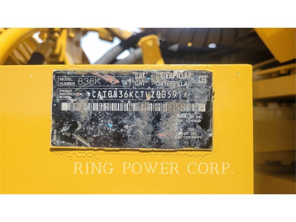 CAT 836K Compactadores para terra