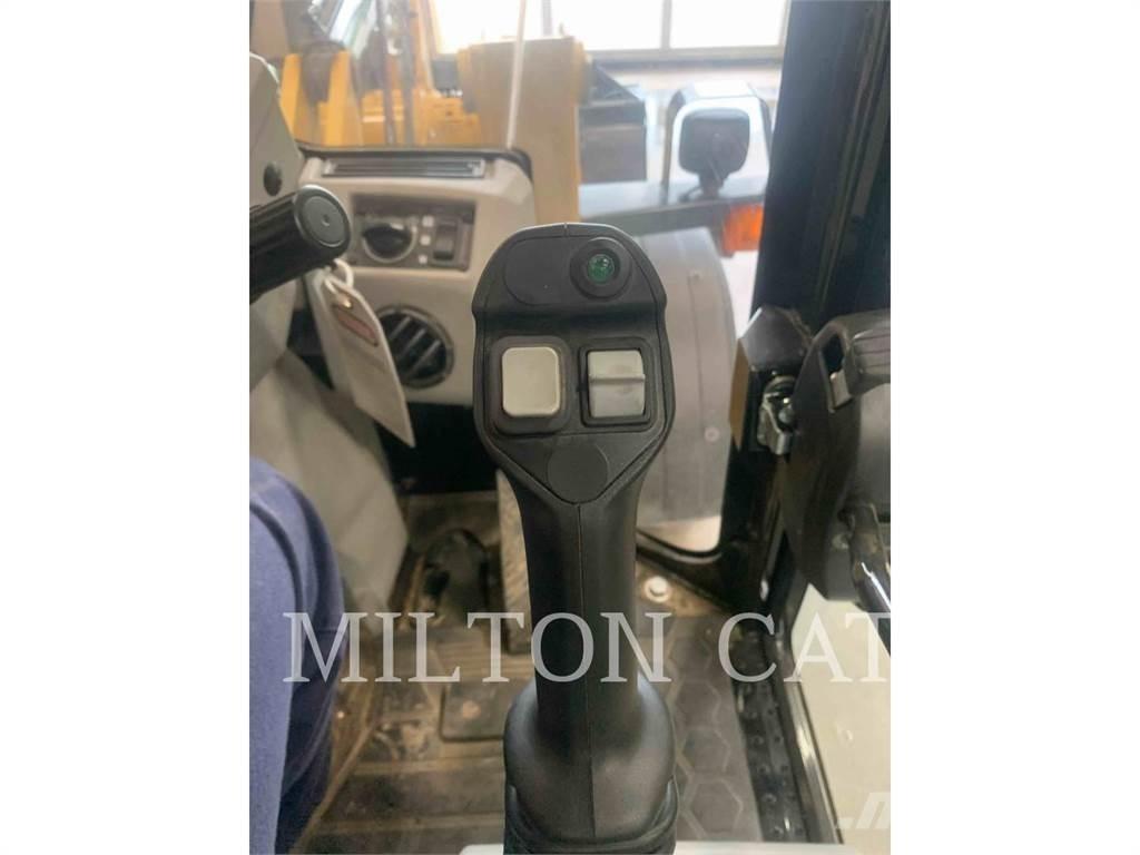 CAT 903D Carregadeiras de rodas