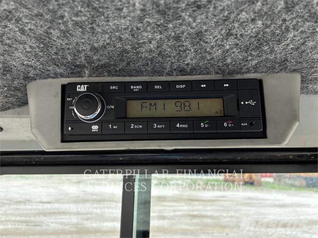 CAT 903D Carregadeiras de rodas