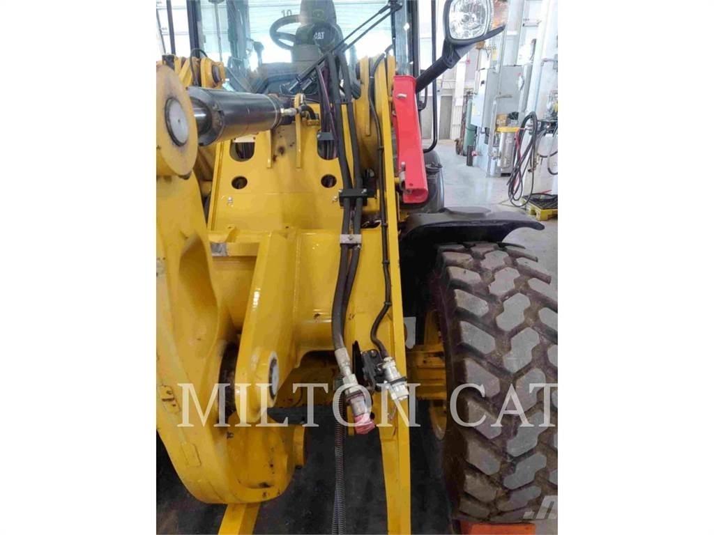 CAT 906 Carregadeiras de rodas