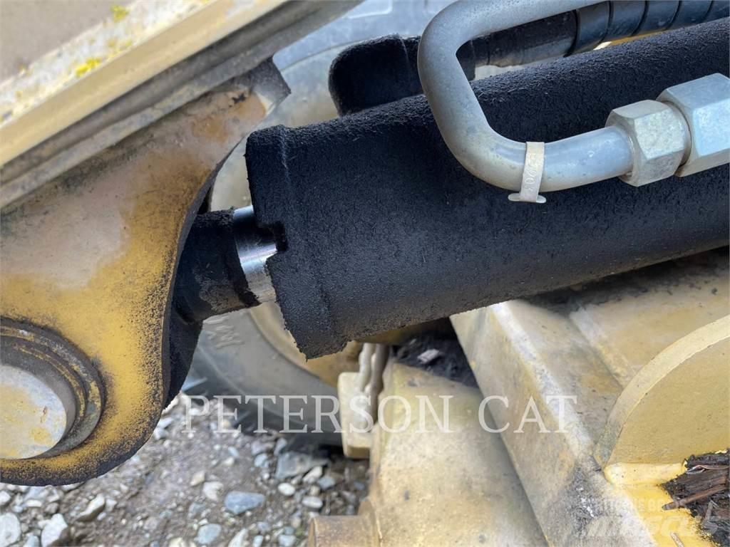 CAT 906 Carregadeiras de rodas