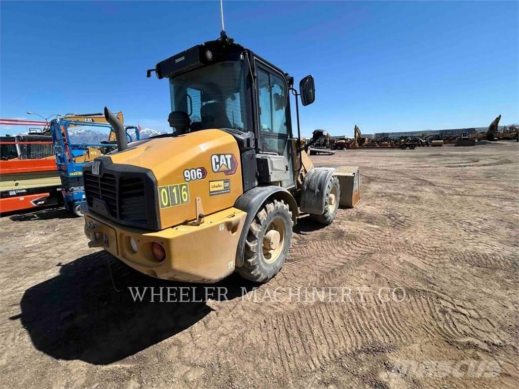CAT 906 Carregadeiras de rodas