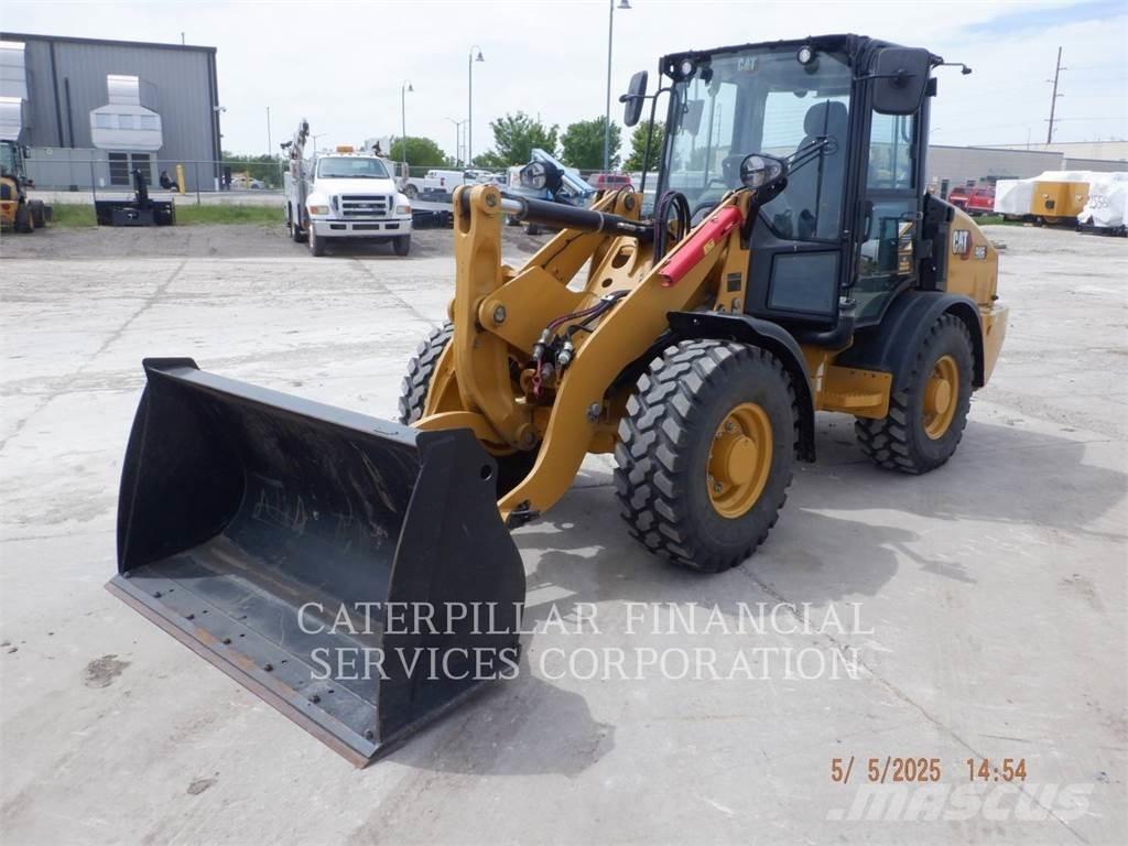 CAT 906-14 Carregadeiras de rodas