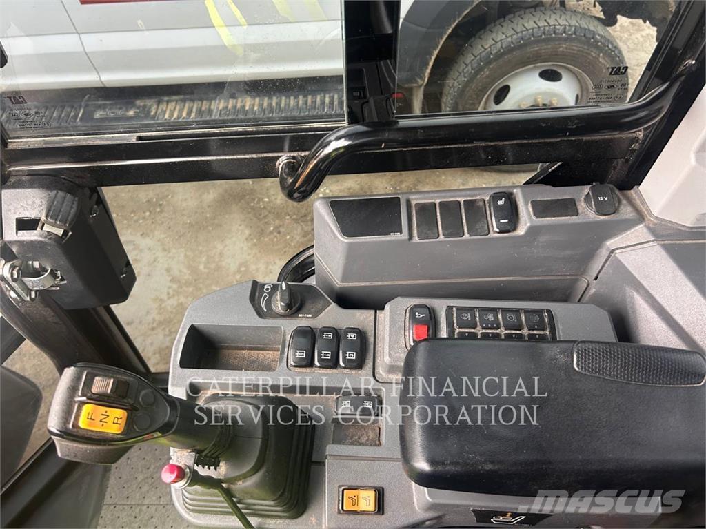 CAT 906-14 Carregadeiras de rodas