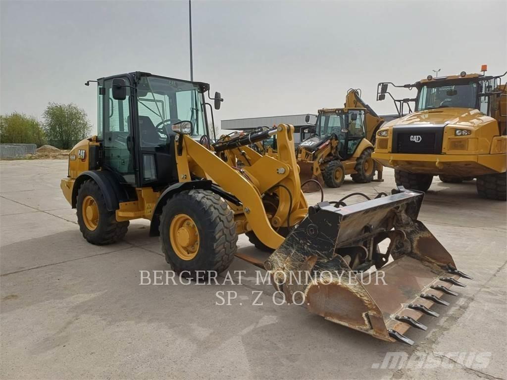 CAT 906 M Carregadeiras de rodas