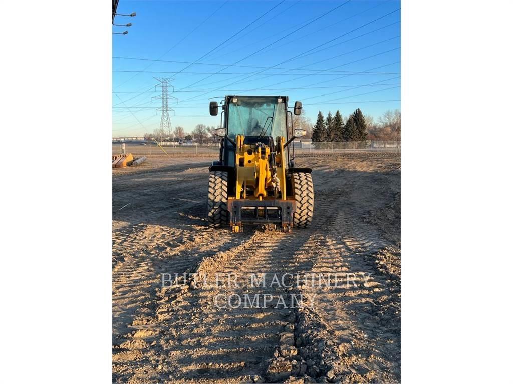 CAT 906M Carregadeiras de rodas
