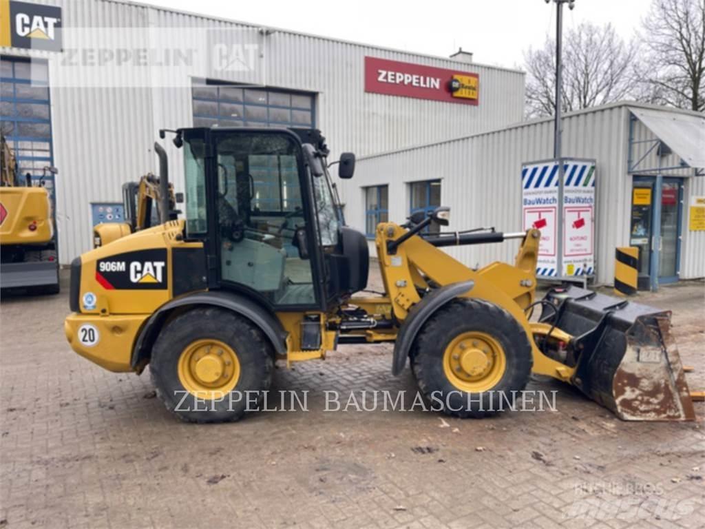 CAT 906M Carregadeiras de rodas