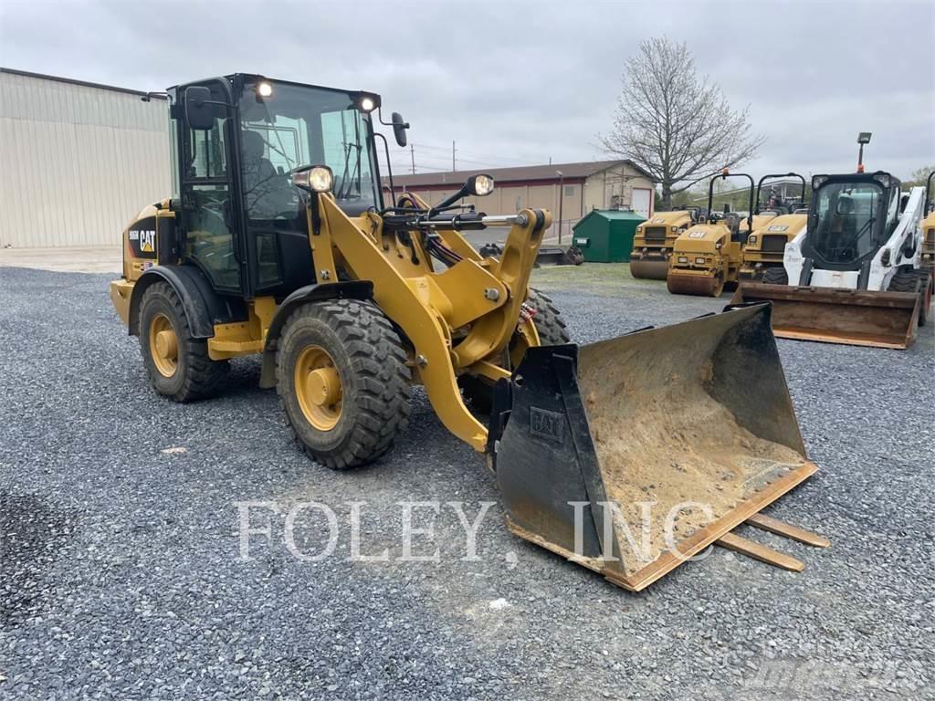CAT 906M Carregadeiras de rodas