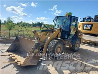 CAT 906M Carregadeiras de rodas