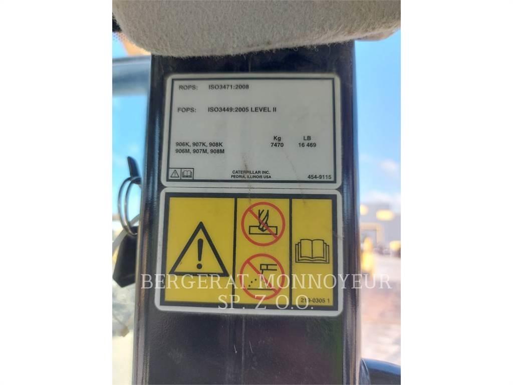 CAT 906M Carregadeiras de rodas