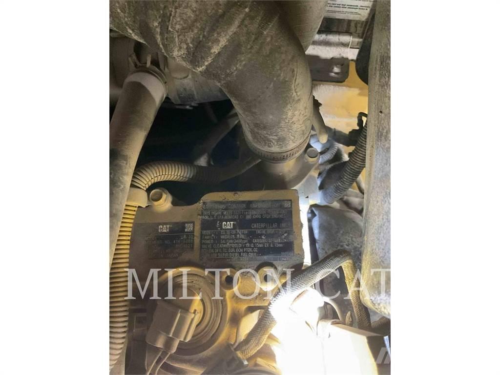 CAT 906M Carregadeiras de rodas