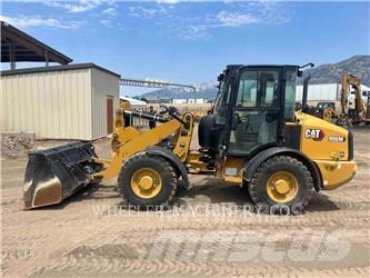 CAT 906M Carregadeiras de rodas