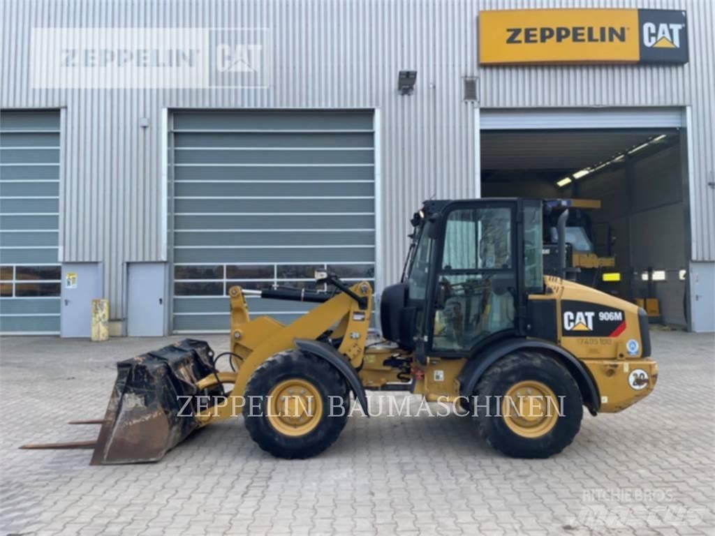 CAT 906M Carregadeiras de rodas