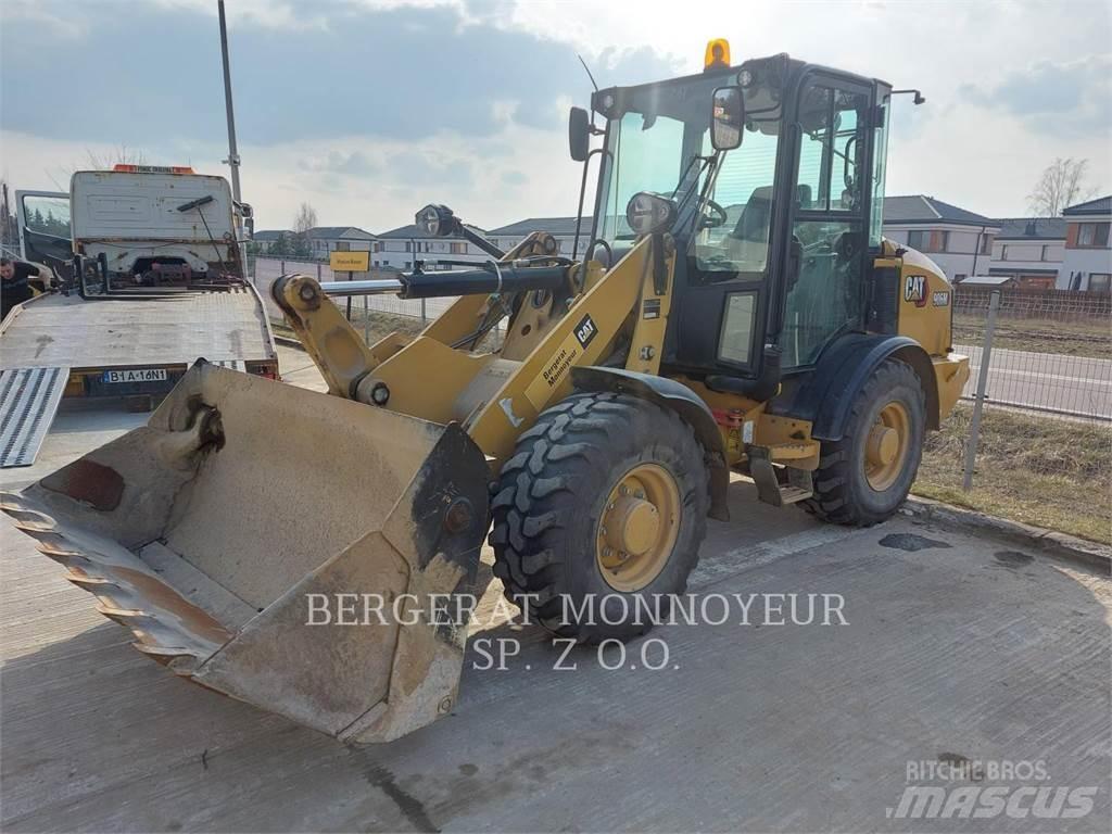 CAT 906M Carregadeiras de rodas