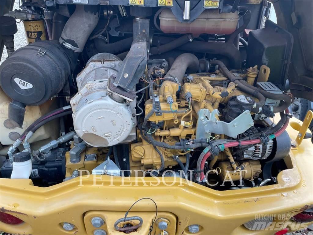 CAT 906M Carregadeiras de rodas
