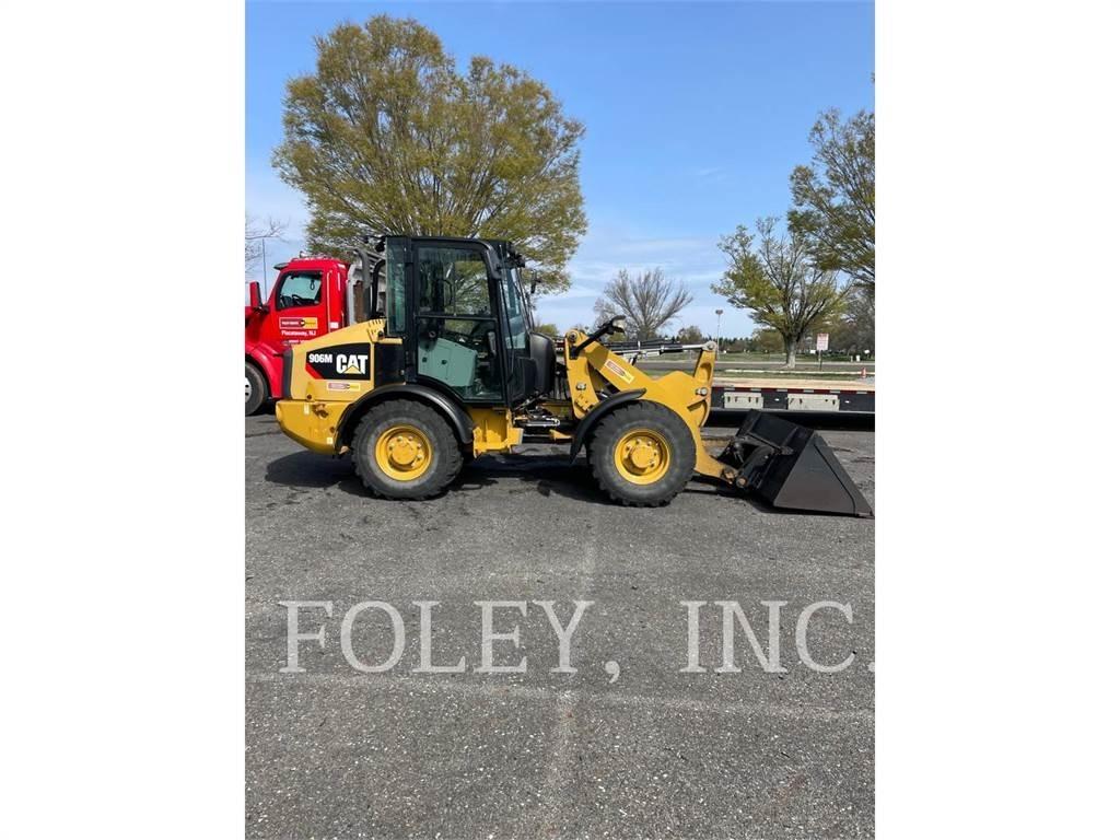 CAT 906M Carregadeiras de rodas