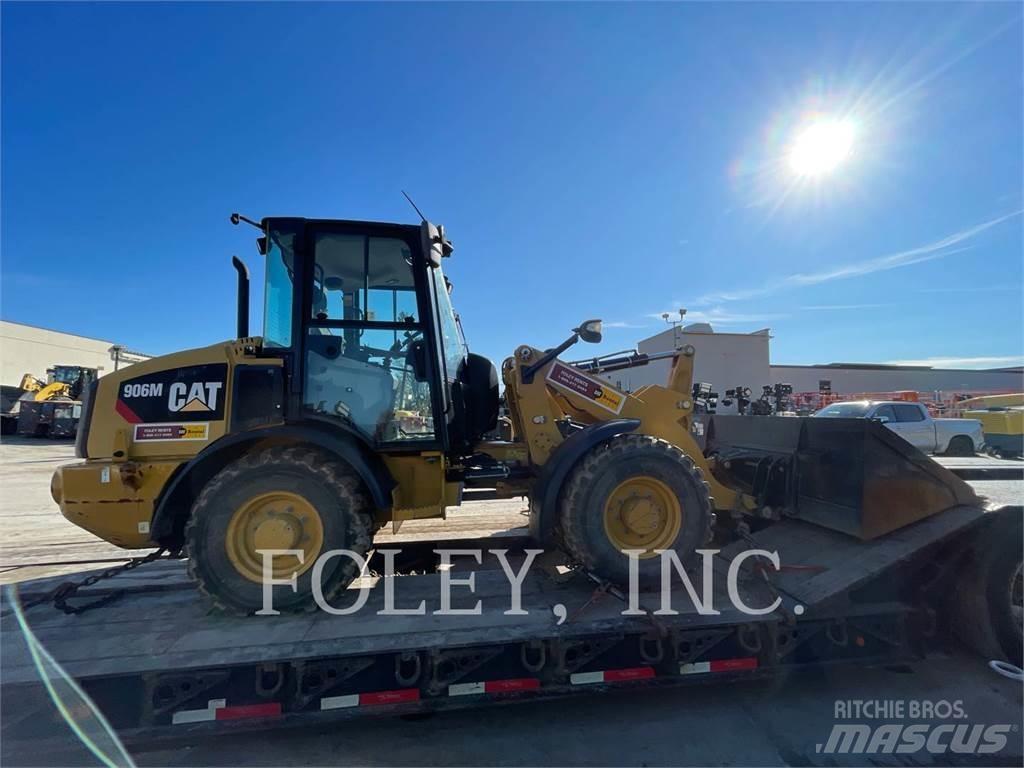 CAT 906M Carregadeiras de rodas