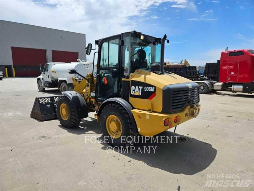 CAT 906M Carregadeiras de rodas