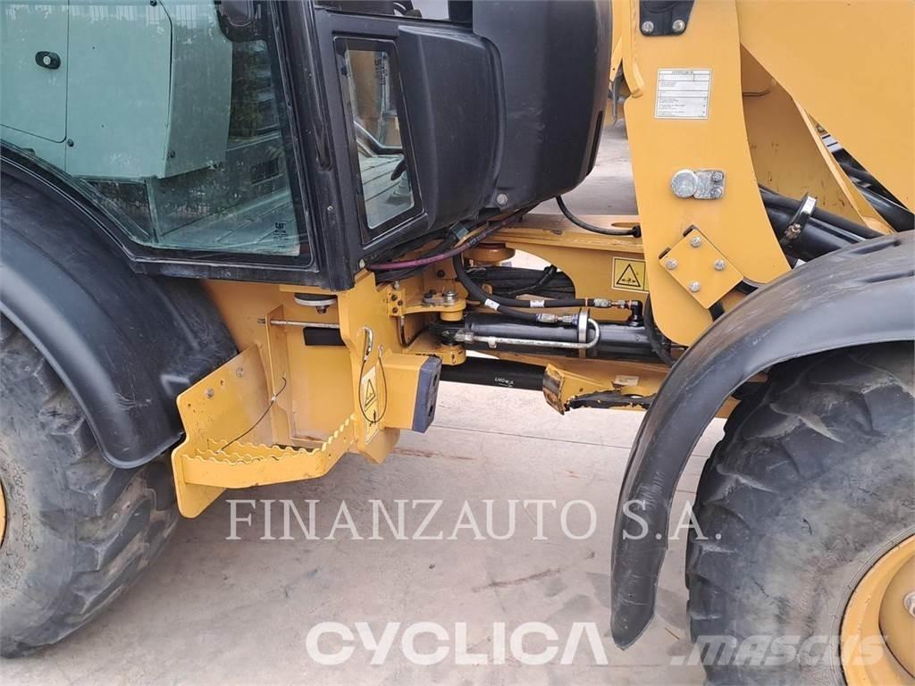 CAT 906M Carregadeiras de rodas