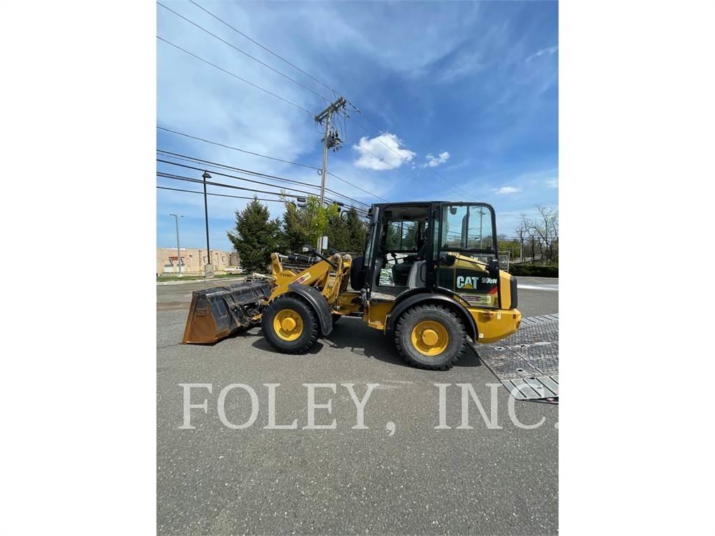 CAT 906M Carregadeiras de rodas