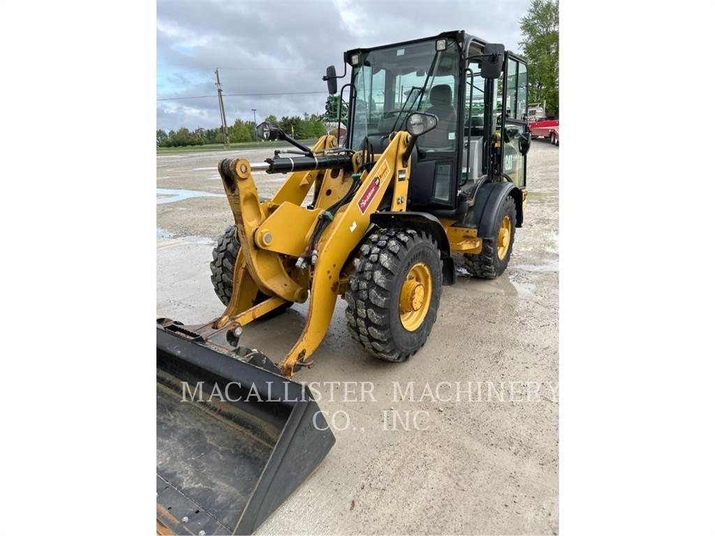 CAT 906M Carregadeiras de rodas