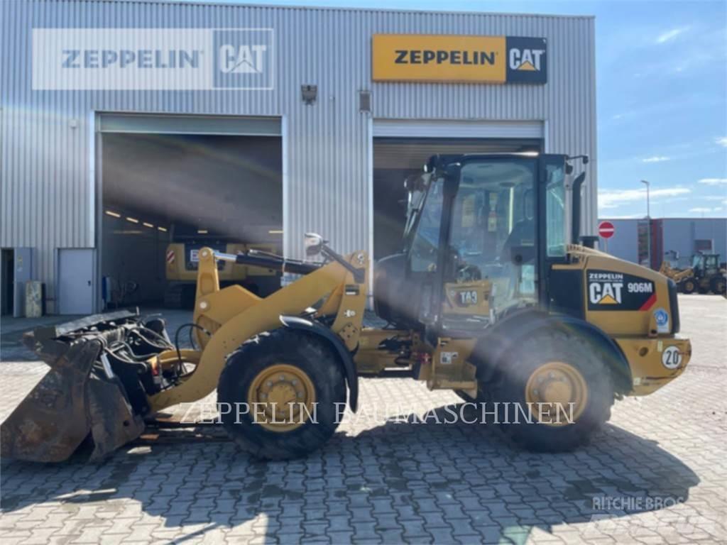 CAT 906M Carregadeiras de rodas