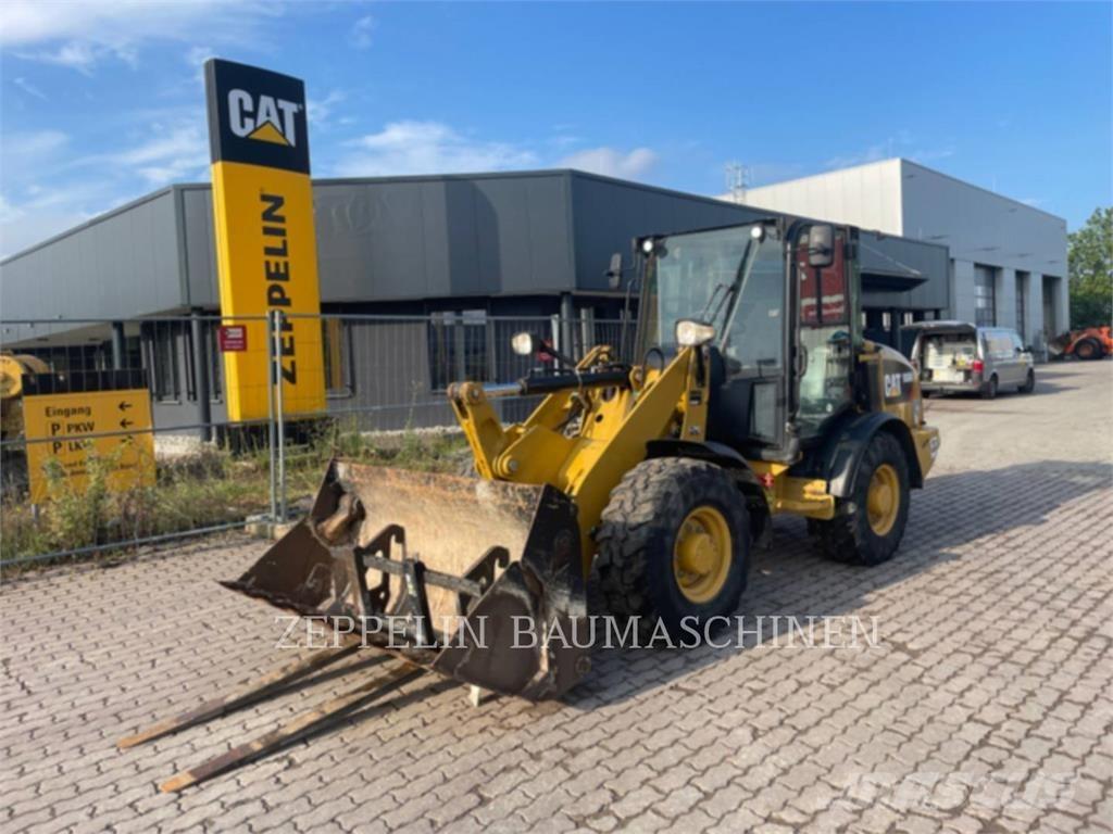 CAT 906M Carregadeiras de rodas