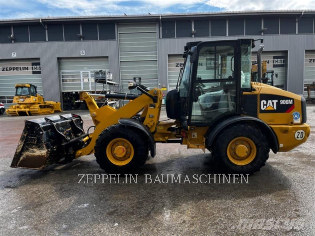 CAT 906M Carregadeiras de rodas