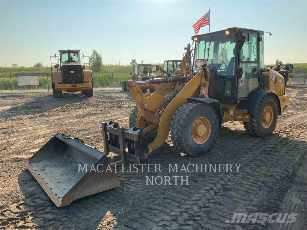 CAT 906M AW+ Carregadeiras de rodas
