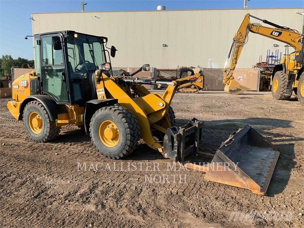 CAT 906M AW+ Carregadeiras de rodas