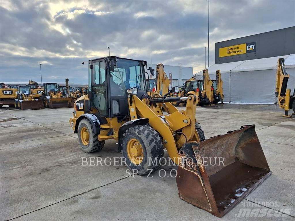 CAT 907M Carregadeiras de rodas