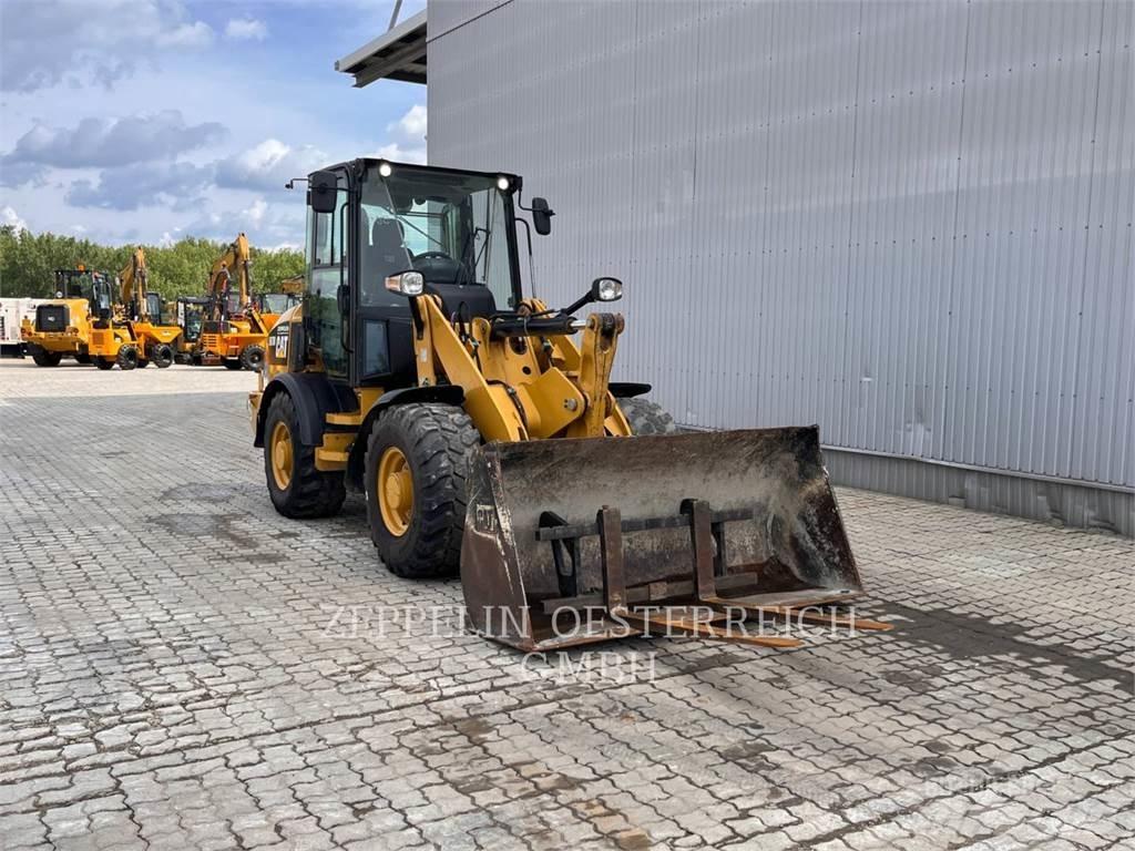CAT 907M Carregadeiras de rodas
