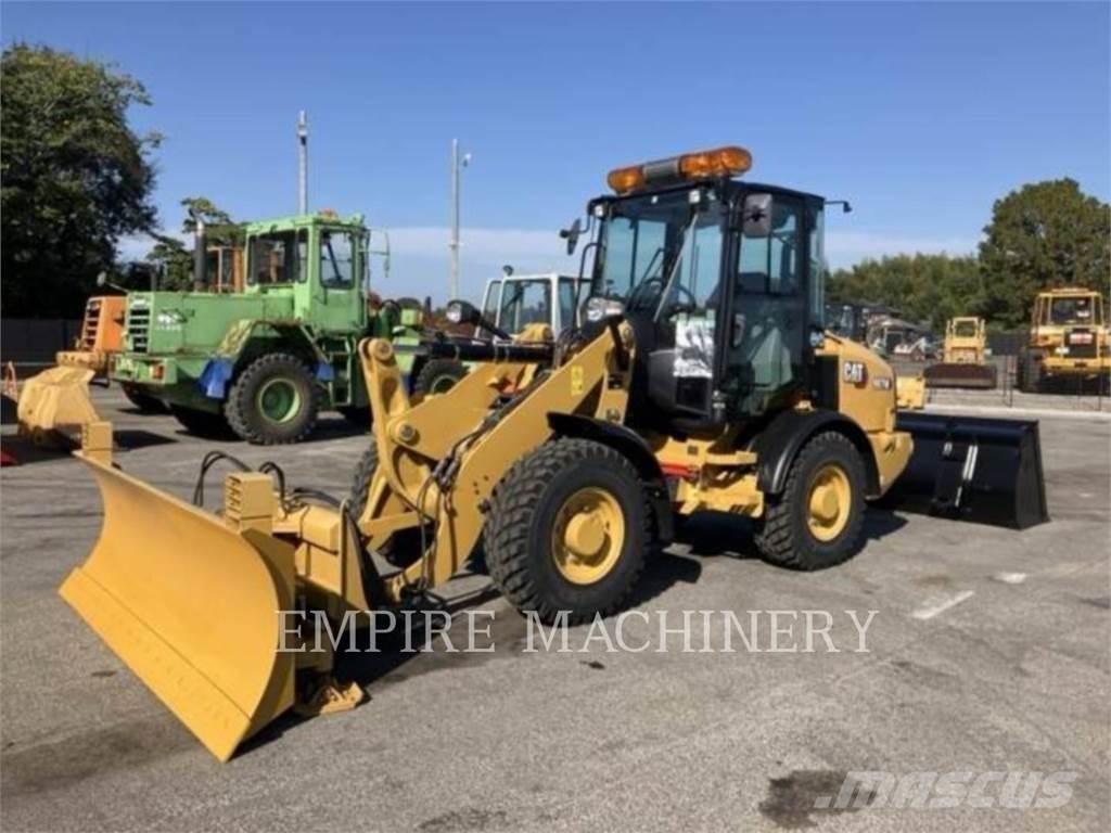 CAT 907M Carregadeiras de rodas