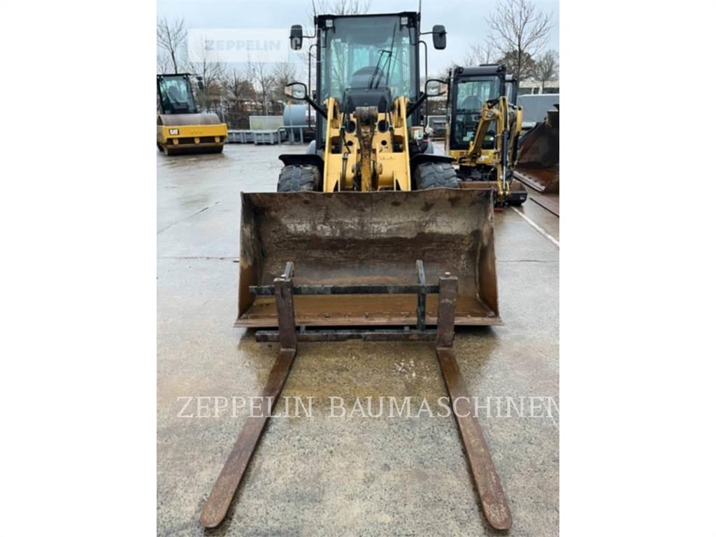 CAT 907M Carregadeiras de rodas