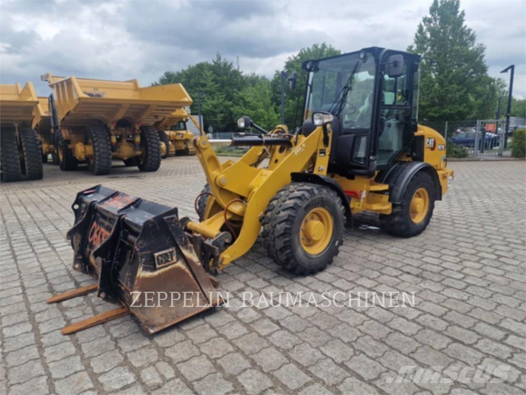CAT 907M Carregadeiras de rodas