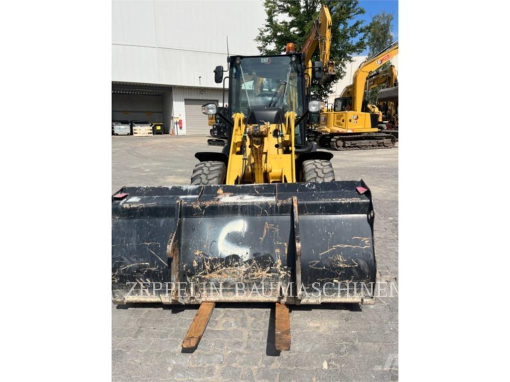 CAT 907M Carregadeiras de rodas