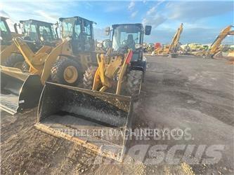 CAT 908 Carregadeiras de rodas