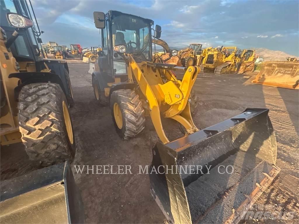 CAT 908 Carregadeiras de rodas