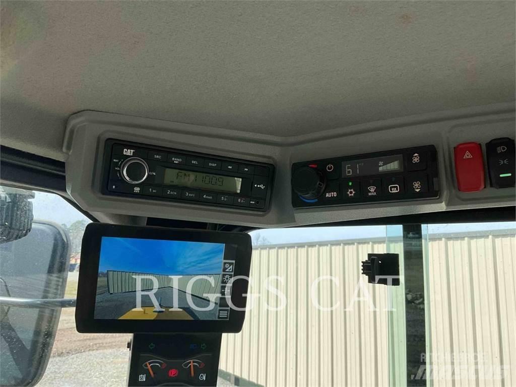 CAT 908 Carregadeiras de rodas