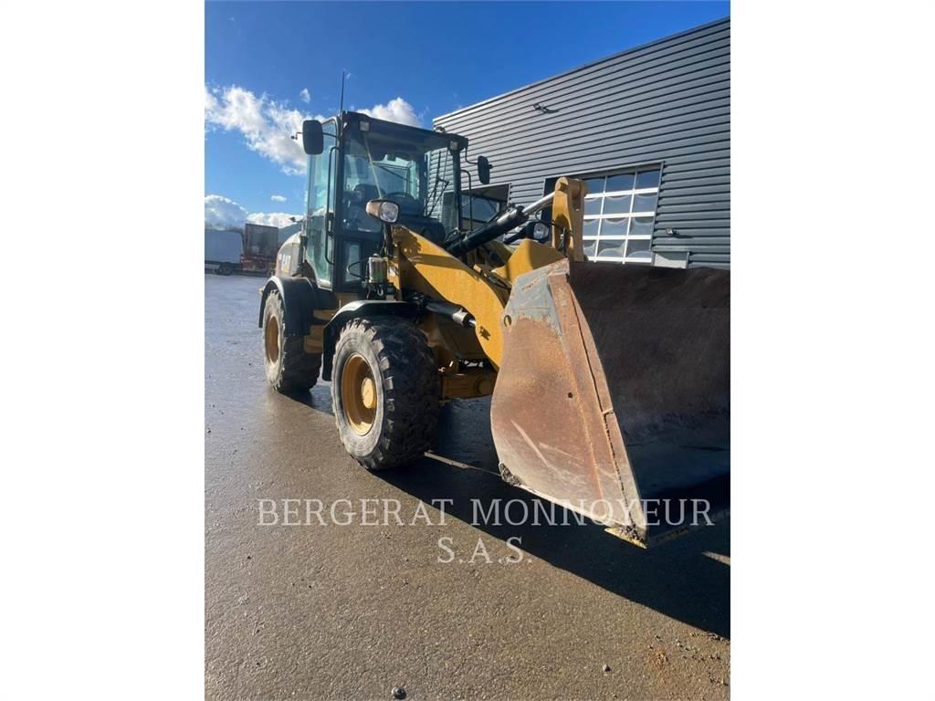 CAT 908 Carregadeiras de rodas