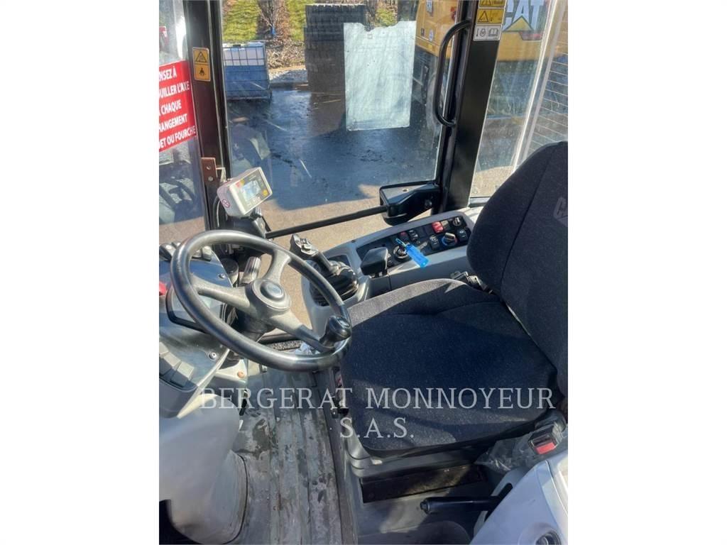 CAT 908 Carregadeiras de rodas