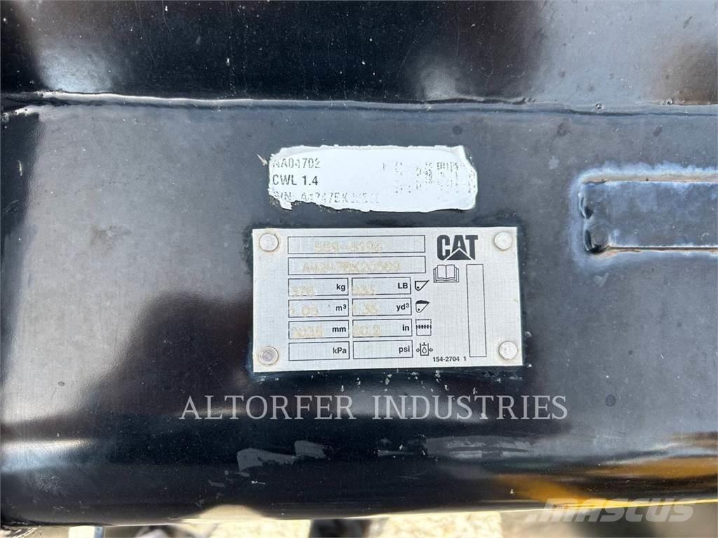 CAT 908-14 Carregadeiras de rodas