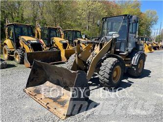 CAT 908H2 Carregadeiras de rodas