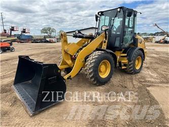 CAT 908M Carregadeiras de rodas